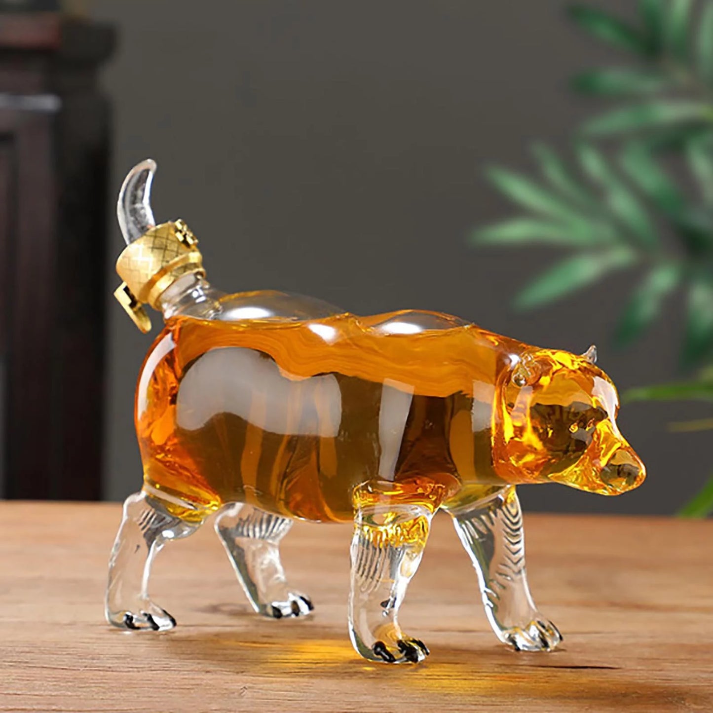 2x Animal Shape Decanter Novelty Decoration